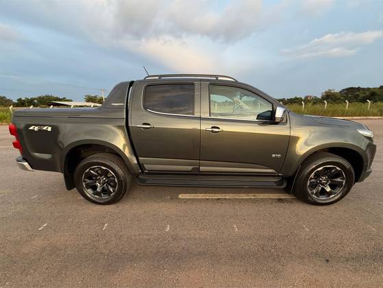 CHEVROLET S10 2.8 16V TURBO DIESEL HIGH COUNTRY CD 4X4 AUTOMÁTICO